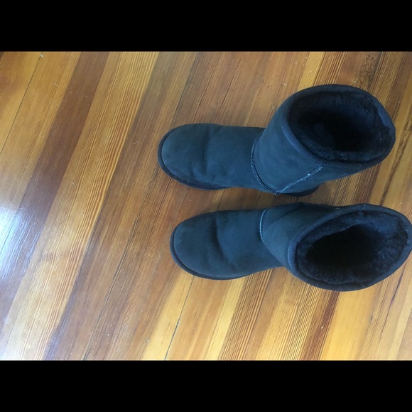 UGG Shoes - Black uggs